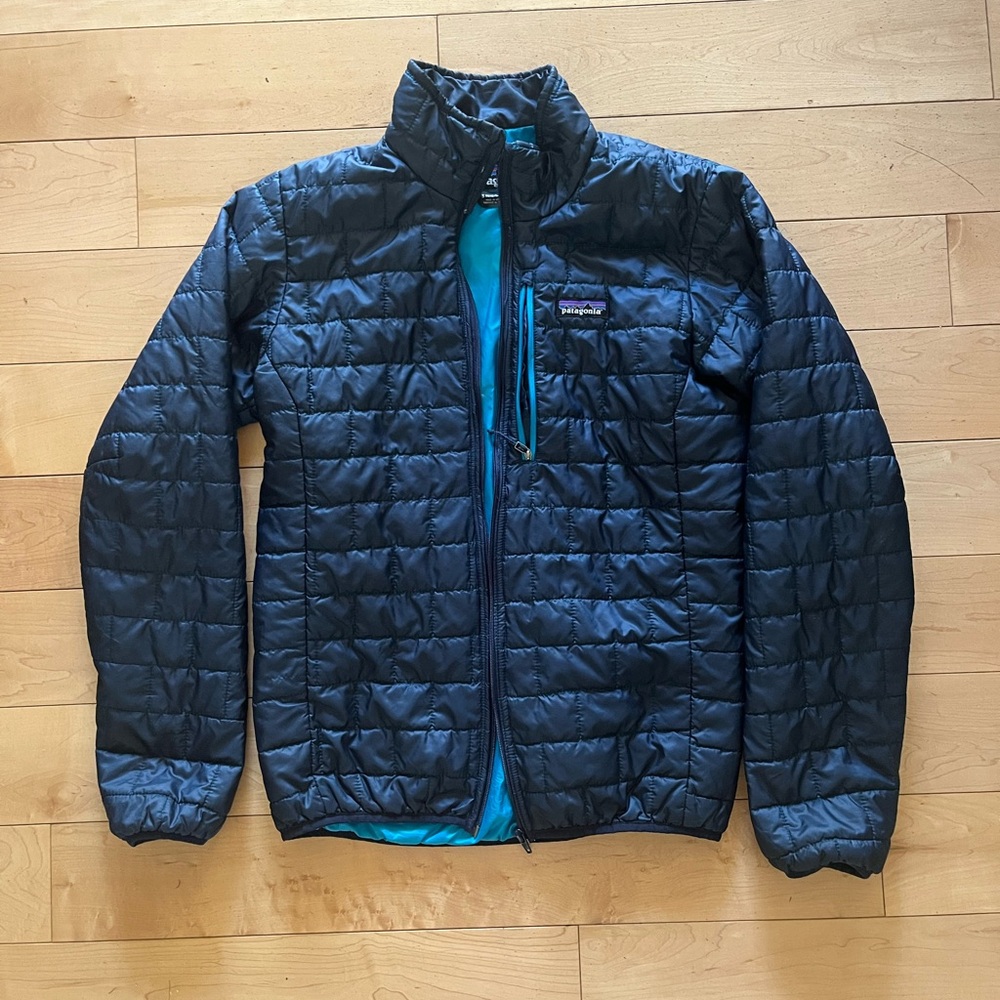 Patagonia Blue and Teal Puffer Jacket